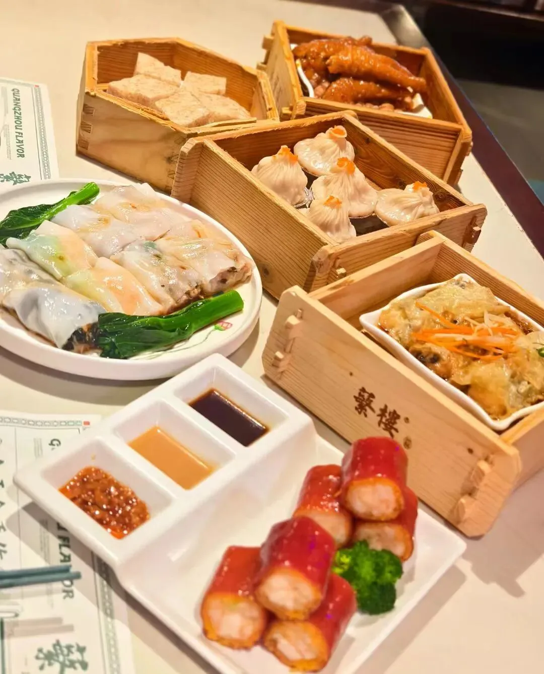 Cantonese Dim Sum (ๅนฟๅผๆฉ่ถ)